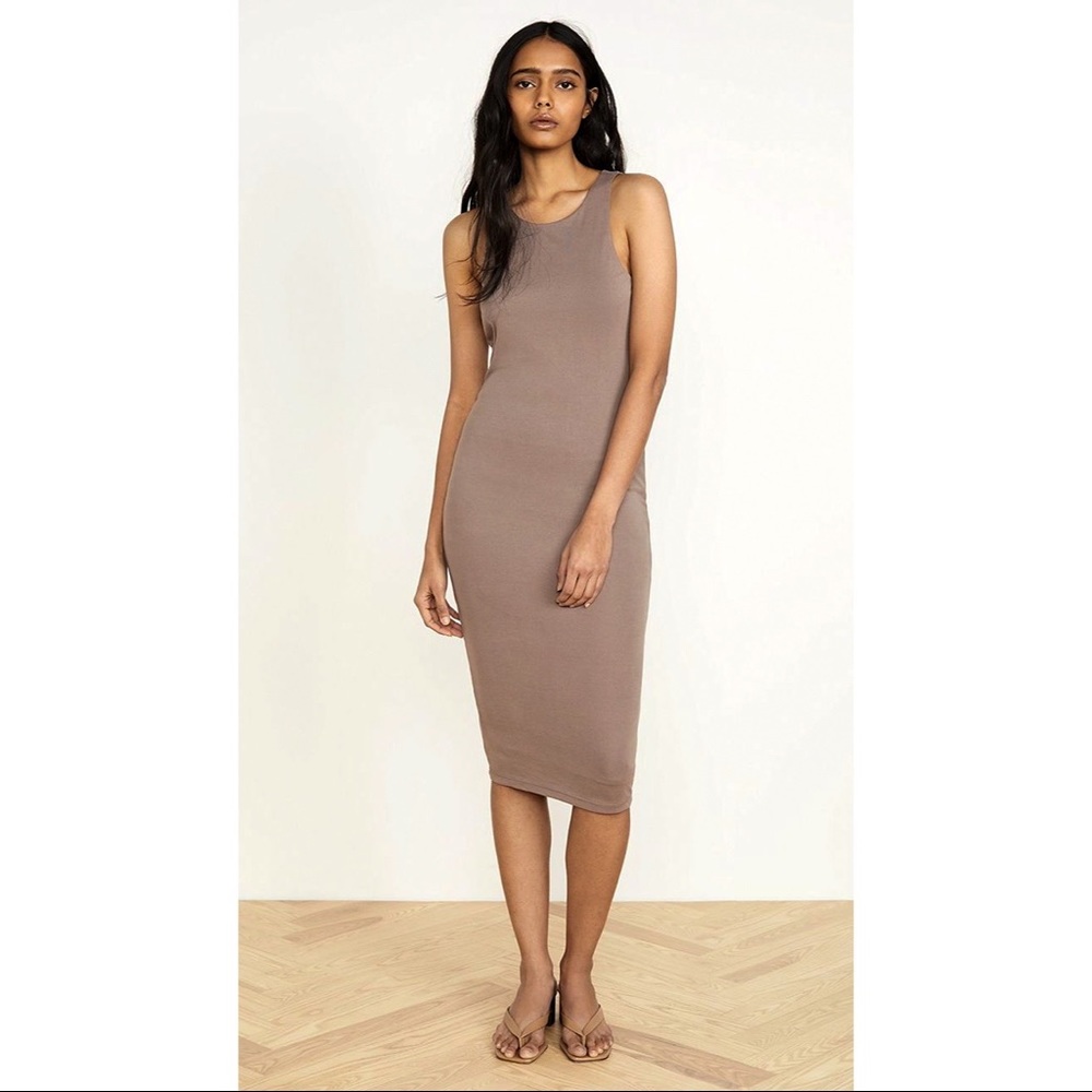 - NWT Good American Ribbed Midi Dress